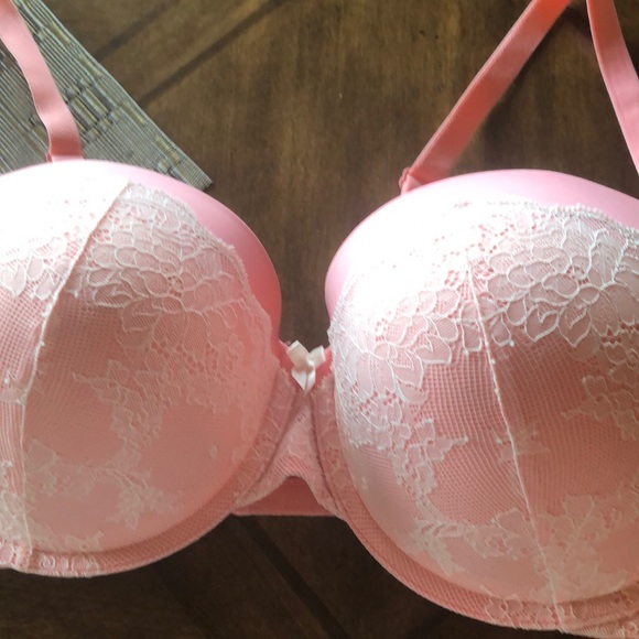 Two Torrid bra’s - Picture 2 of 5